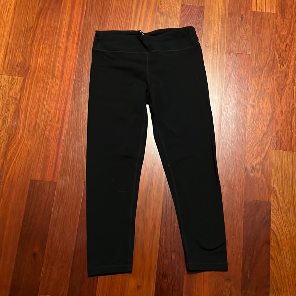 ATHLETA GIRL BLACK CROPPED LEGGINGS